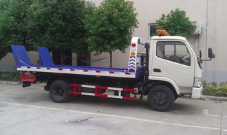 帶吊清障車與一拖二道路救援車價格解析